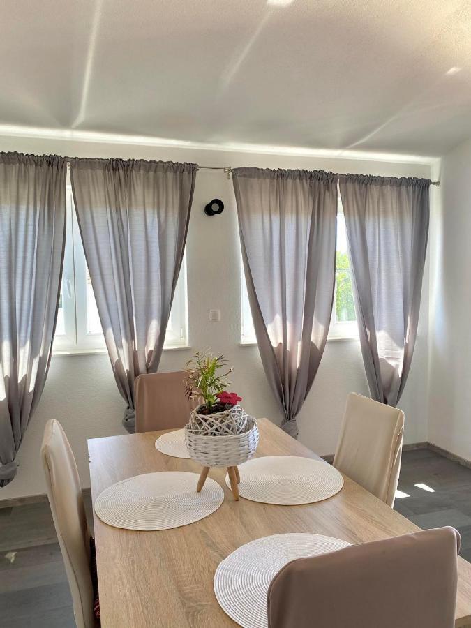 Apartman Ritta Біоград-на-Мору Екстер'єр фото